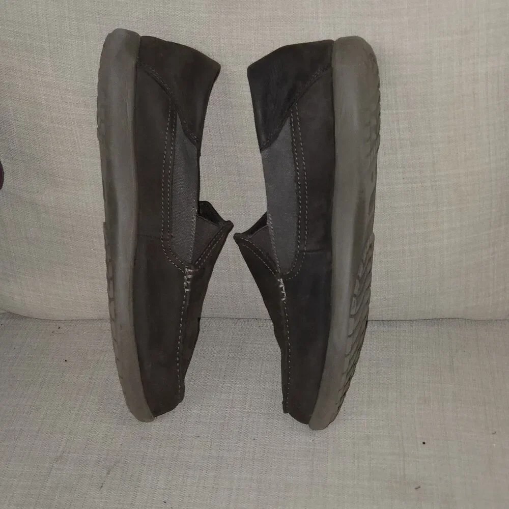 Crocs Canvas Santa Cruz Loafers Slip On Shoes Mens Size  12 Brown